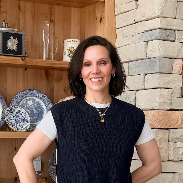 Amanda Collins, creator of Menopause, Mudrooms & Murder